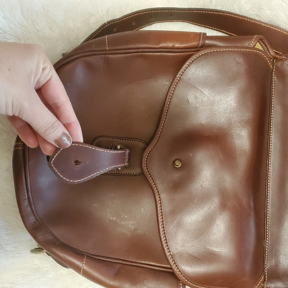 Levenger Vintage Leather One Strap Travel Backpack main image 5